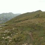 Bergweg auf dem Oberalper Grat