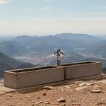 das Wasser fällt gar nicht in den Brunnen