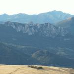 Capanna Monte Bar, im Hintergrund die Denti della Vecchia