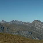 Breitbildfoto mit Chaiserstock, Rossstock und Wasserberg