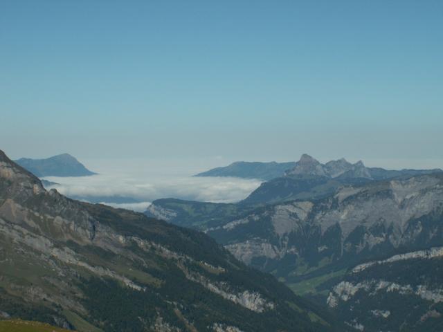 Breitbildfoto mit Rigi und Mythen