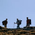 die Männer haben die Hütte schon erreicht