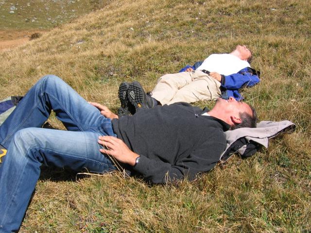 alles geniesst die wärmende Herbstsonne