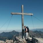 Mäusi beim Bergkreuz auf dem Augstenberg 2359 m.ü.M.