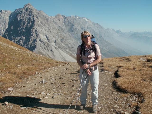 Mäusi steht auf der Grenze