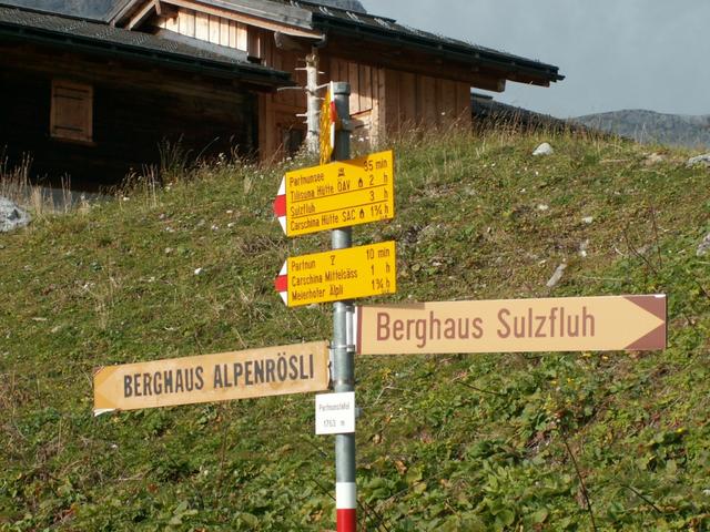 Wegweiser bei Partnun 1763 m.ü.M.