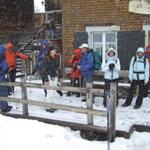 im Schneetreiben das Berghaus Sulzfluh erreicht