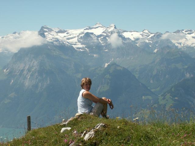 Mäusi bestaunt die Aussicht