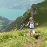 Mäusi im Hintergrund der Urnersee