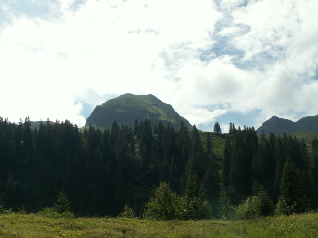 der Lauiberg guckt hervor