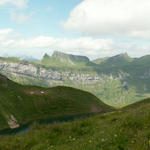 Breitbildfoto vom Saaspass mit Blick Richtung Sihltal