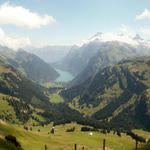 sehr schönes Breitbildfoto vom Sasspass aus gesehen mit Blick Richtung Klöntalersee