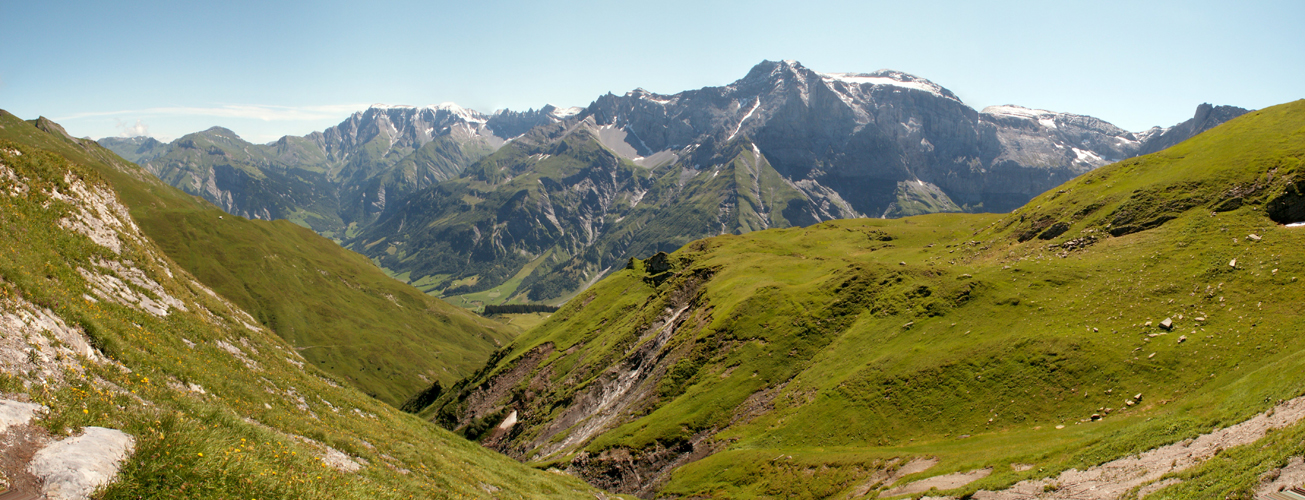 Breitbildfoto vom Erbser Stock 2182 m.ü.M.