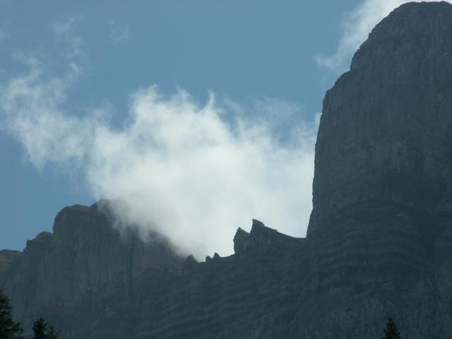 Wolken ziehen über den Schijen