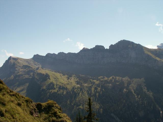 Blick zum Rautispitz, Wiggis und Schijen