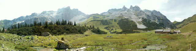 Breitbildfoto bei der Lindauer Hütte