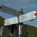 Wegweiser beim Schweizertor 2155 m.ü.M.