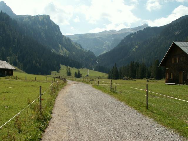 das Gamperdonatal. Blick Richtung Schweiz