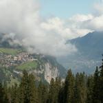 links Mürren rechts Wengen