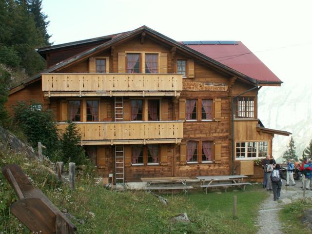 das heimelige Berggasthaus Tschingelhorn 1678 m.ü.M.