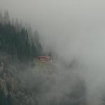 das Berggasthaus Tschingelhorn im Nebel