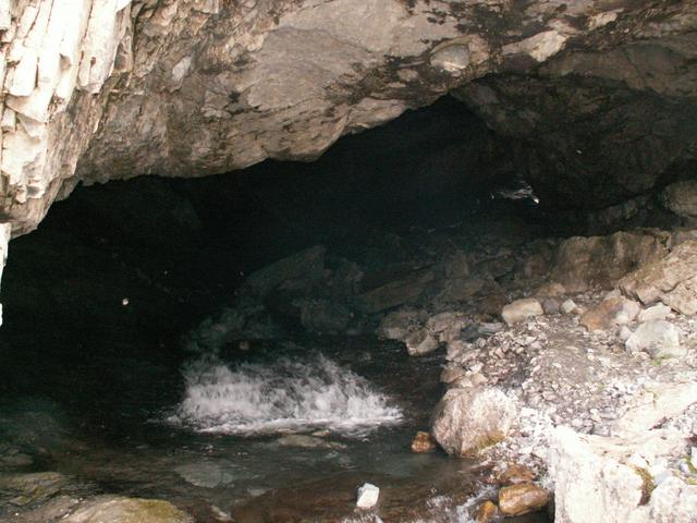 Eingang der Höhle