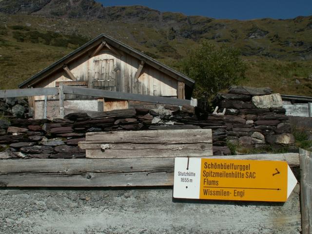 Wegweiser bei der Stutzhütte 1655 m.ü.M.