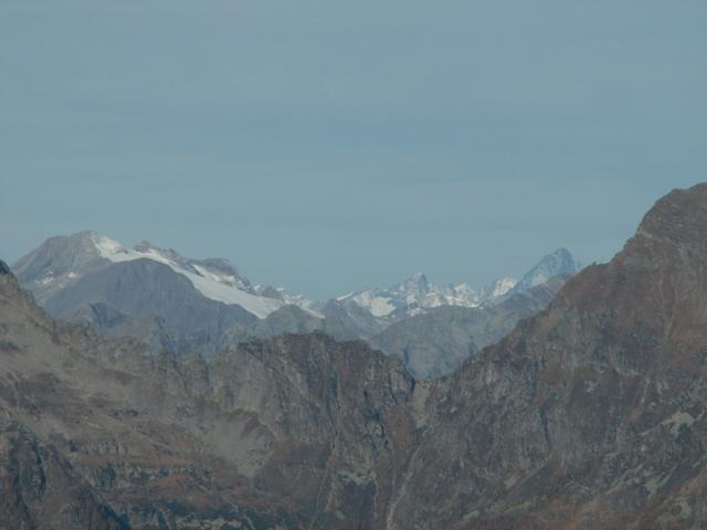 Blick zum Basodino Gletscher