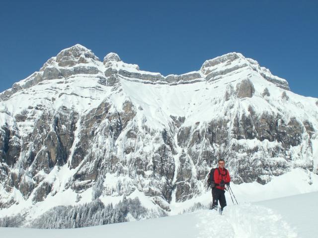 Franco mit Forstberg und Druesberg im Hintergrund