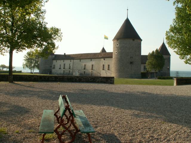 Schloss von Rolle. Wurde durch die Savoyern erbaut