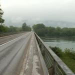 über den Pont de La Loi überqueren wir wieder die Rhône