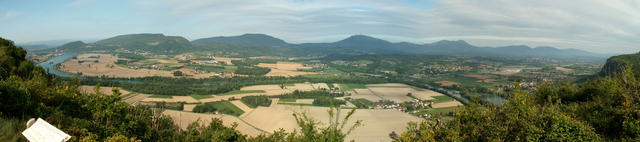 Breitbildfoto auf die Rhôneebene