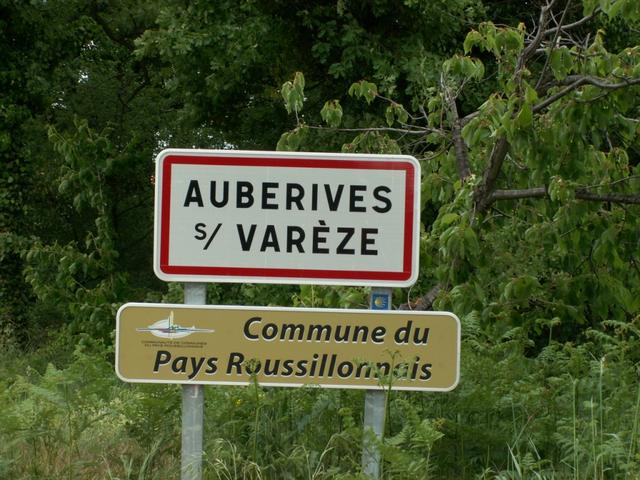 wir haben Auberives sur Varèze erreicht