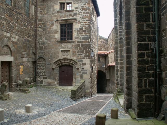 auf dem Weg zur Chapelle St.Michel d'Aiguilhe