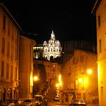 die beleuchtete Cathédrale Notre Dame de Puy