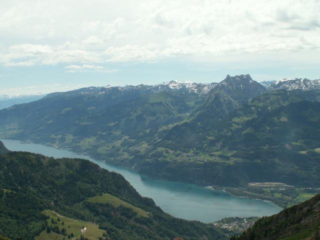 Blick runter zum Walensee