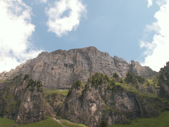 Blick rauf zum Schibenstoll