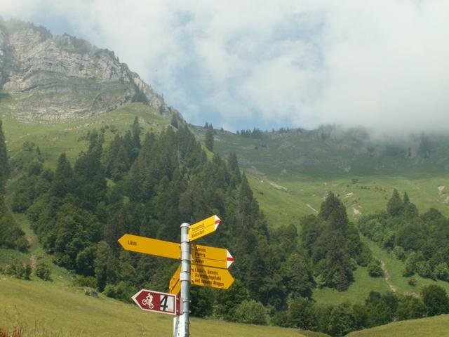 Blick rauf zum Nideripass. Den haben wir auch schon bezwungen