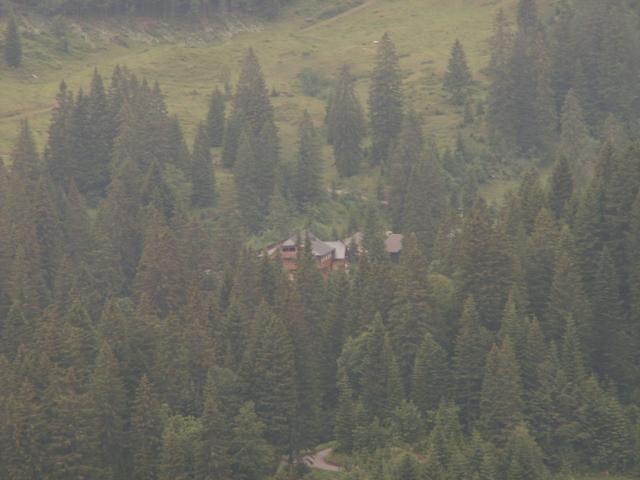 letzer Blick zurück zum Kurhaus Sennisalp