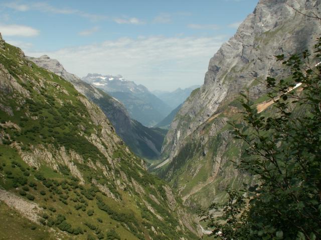 Blick Richtung Linthal und Glärnisch