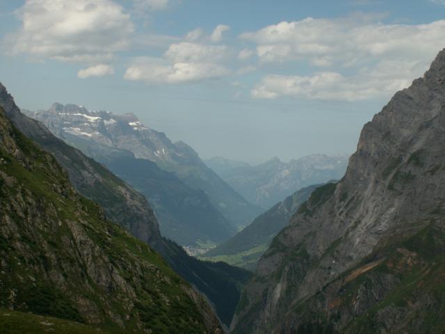 Blick von der Fridolinshütte ins Linthal