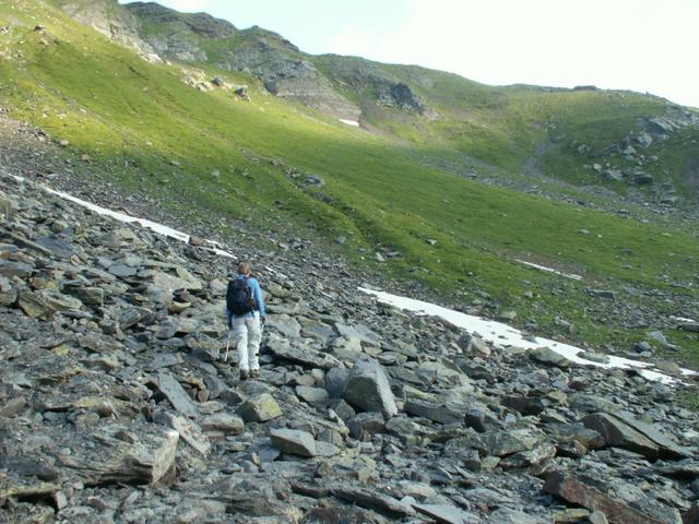 auf der Bifertenalpeli auf dem Weg Richtung Ochsenstock