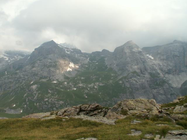 diesen Pass müssen wir noch bezwingen die Beggilücke