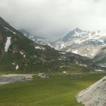 Blick zurück nach Ober Sand. Zuhinterst im Tal geht es zur Planurahütte