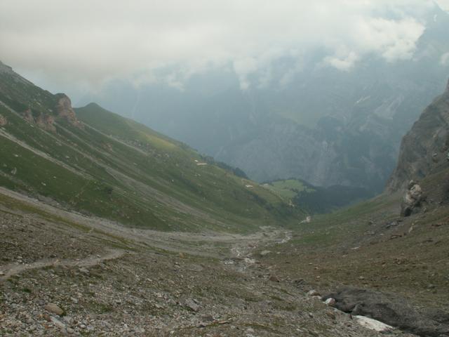 bei Gletscherchopf 2200 m.ü.M. mit Blick auf Alp Altenoren