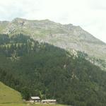 Auf Chäsboden 1328 m.ü.M. mit Blick zum Chamerstock