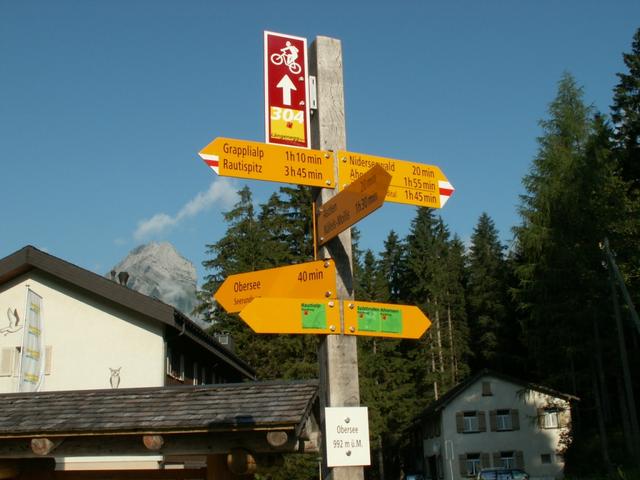 Wegweiser beim Obersee 992 m.ü.M.