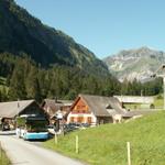 Bus fährt jeweils nur am Sonntag bis Alp Vorsiez