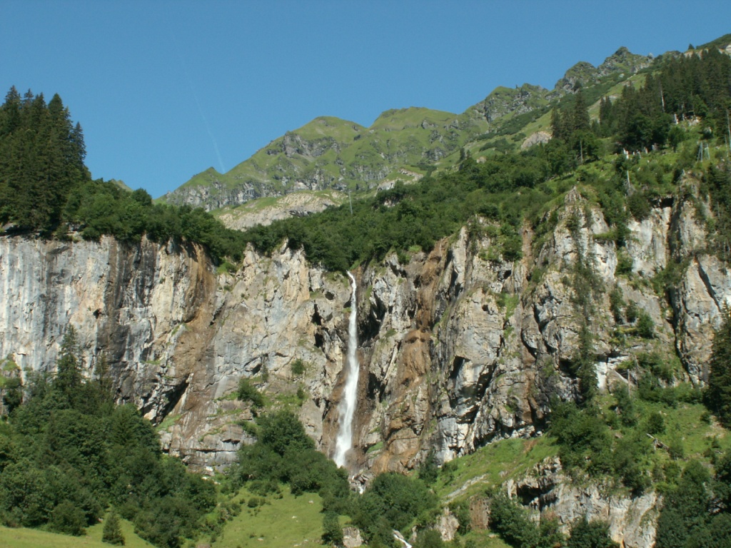 der Isengrind Wasserfall der dritt höchste der Schweiz