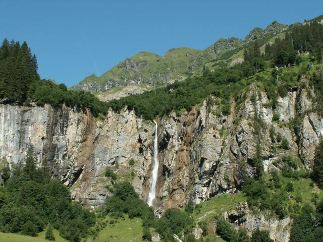 der Isengrind Wasserfall der dritt höchste der Schweiz